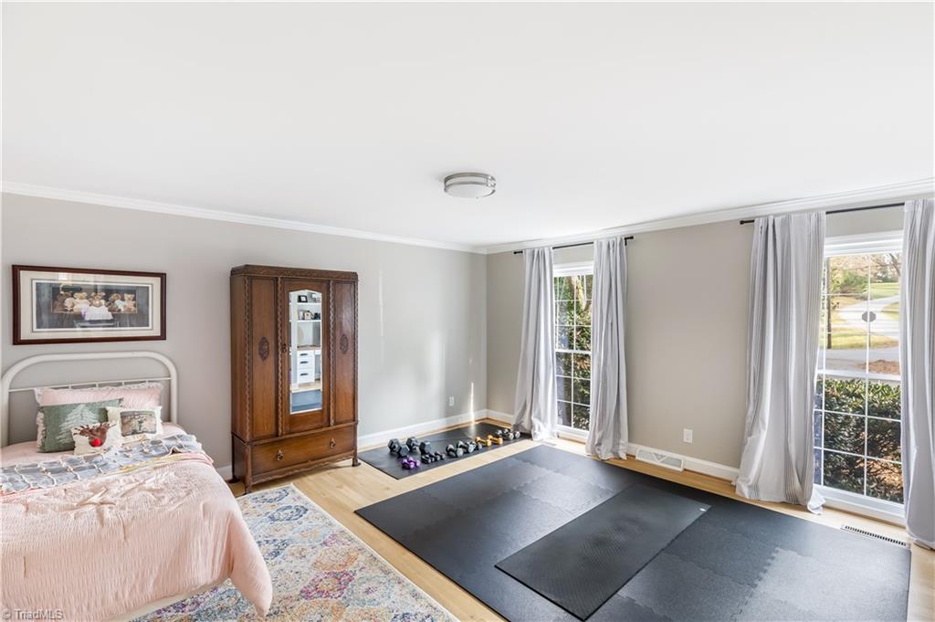 property viewer photo 30