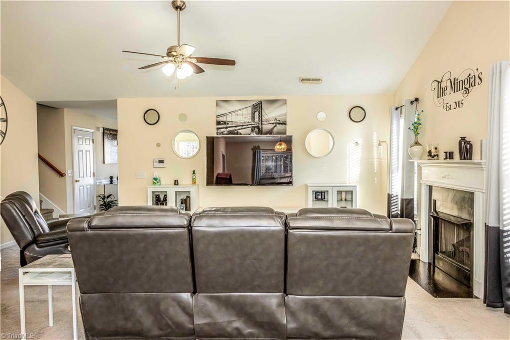property viewer photo 16