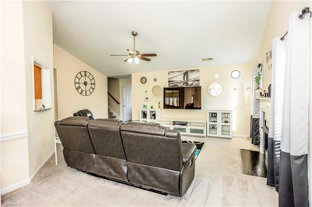 property viewer photo 17