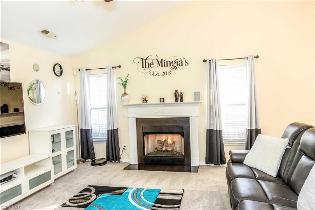 property viewer photo 20