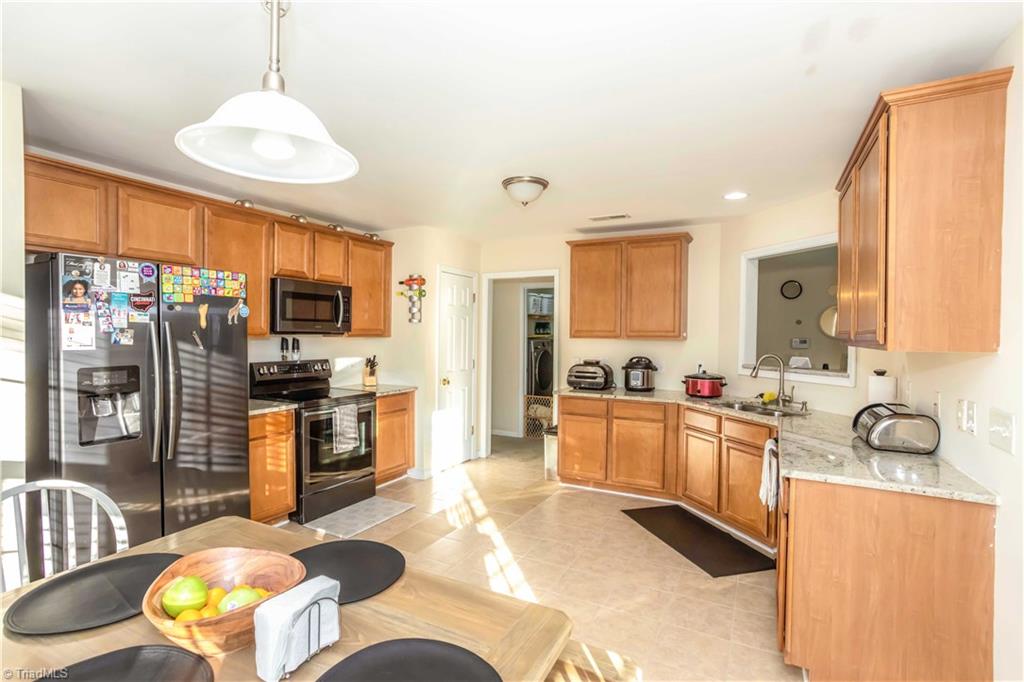 property viewer photo 23