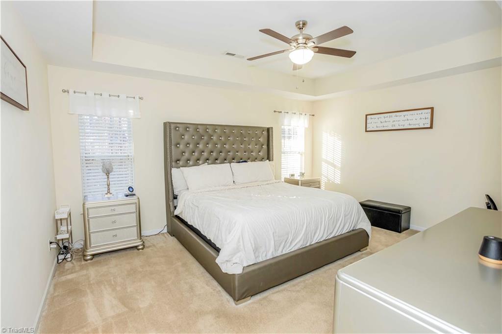 property viewer photo 30