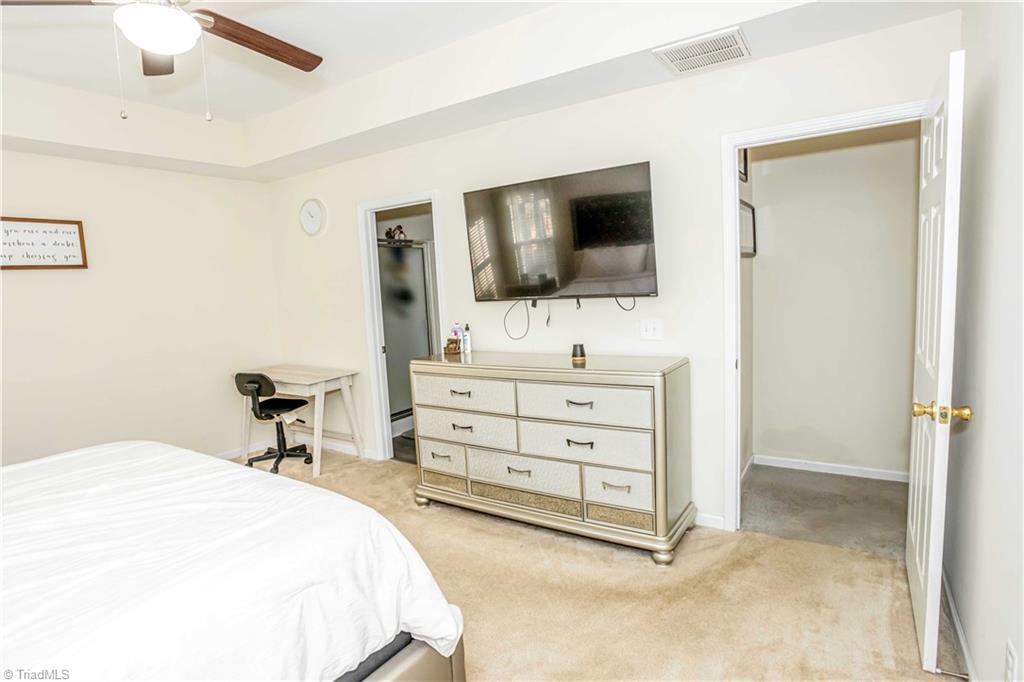 property viewer photo 31