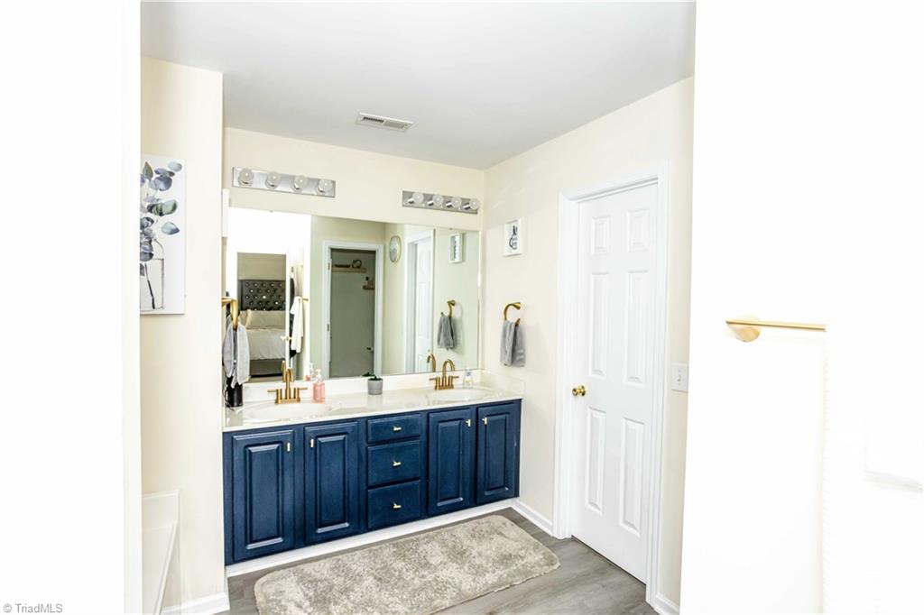 property viewer photo 34