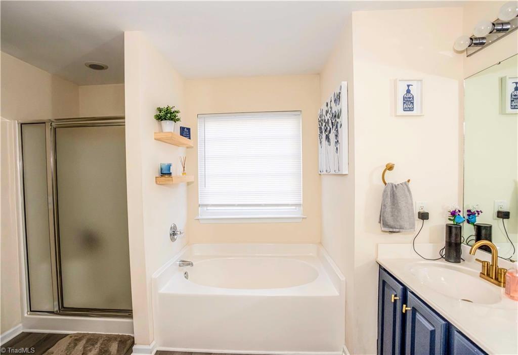 property viewer photo 37