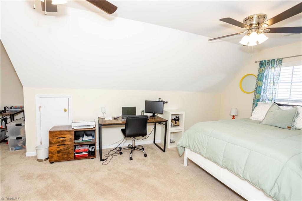 property viewer photo 40