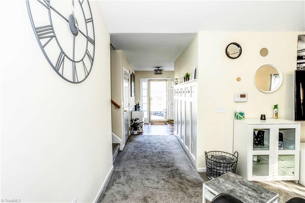 property viewer photo 6