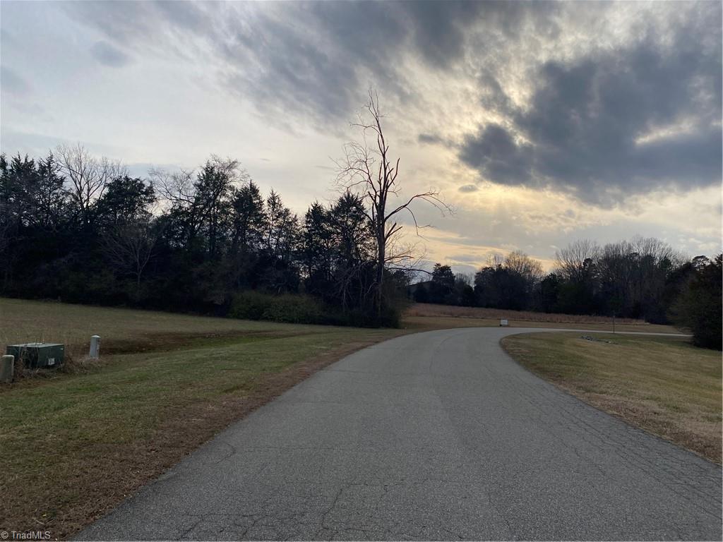 main property photo 14
