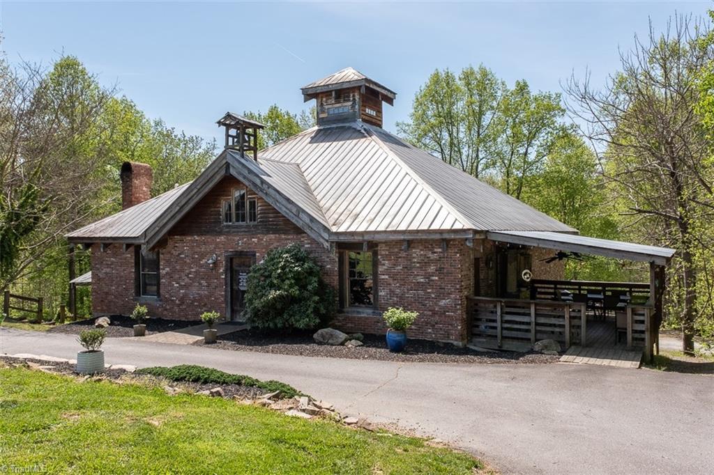main property photo 7