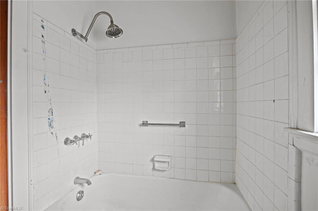 property viewer photo 10
