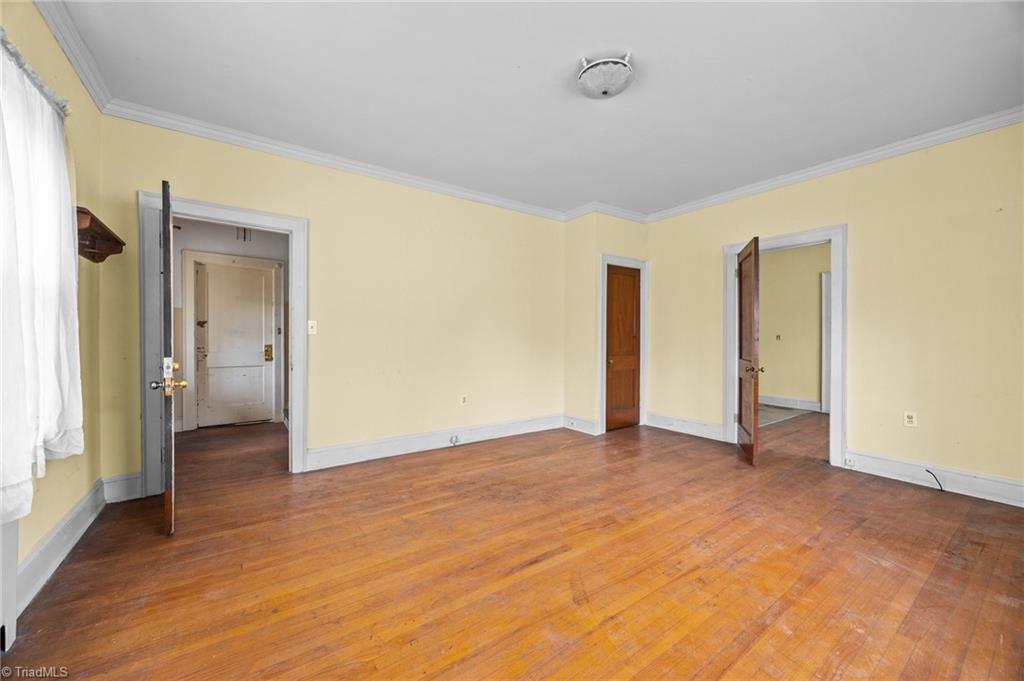 property viewer photo 23