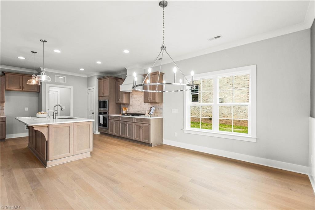 property viewer photo 15