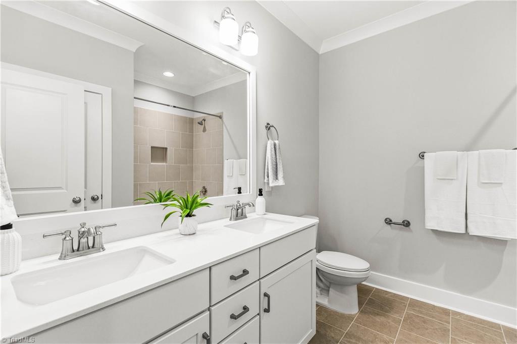property viewer photo 18
