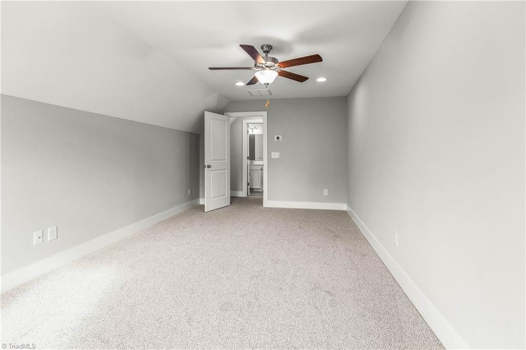 property viewer photo 27