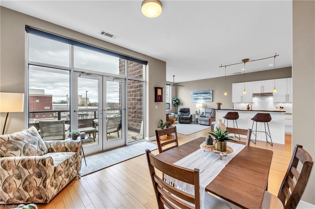 property viewer photo 11