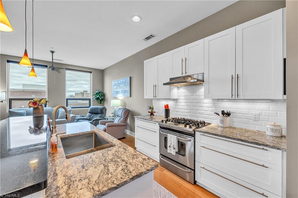 property viewer photo 19