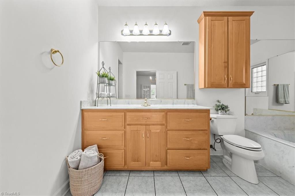 property viewer photo 15