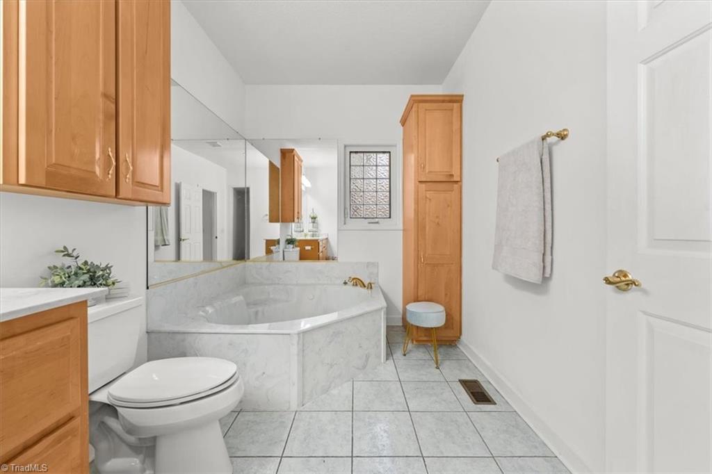 property viewer photo 16