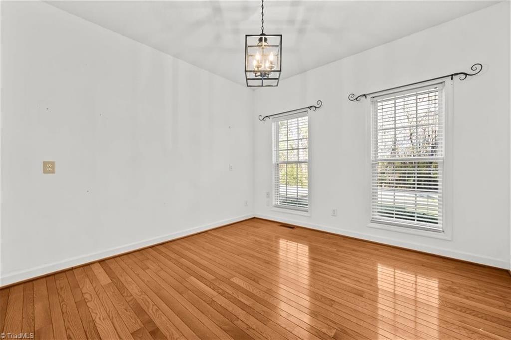 property viewer photo 17