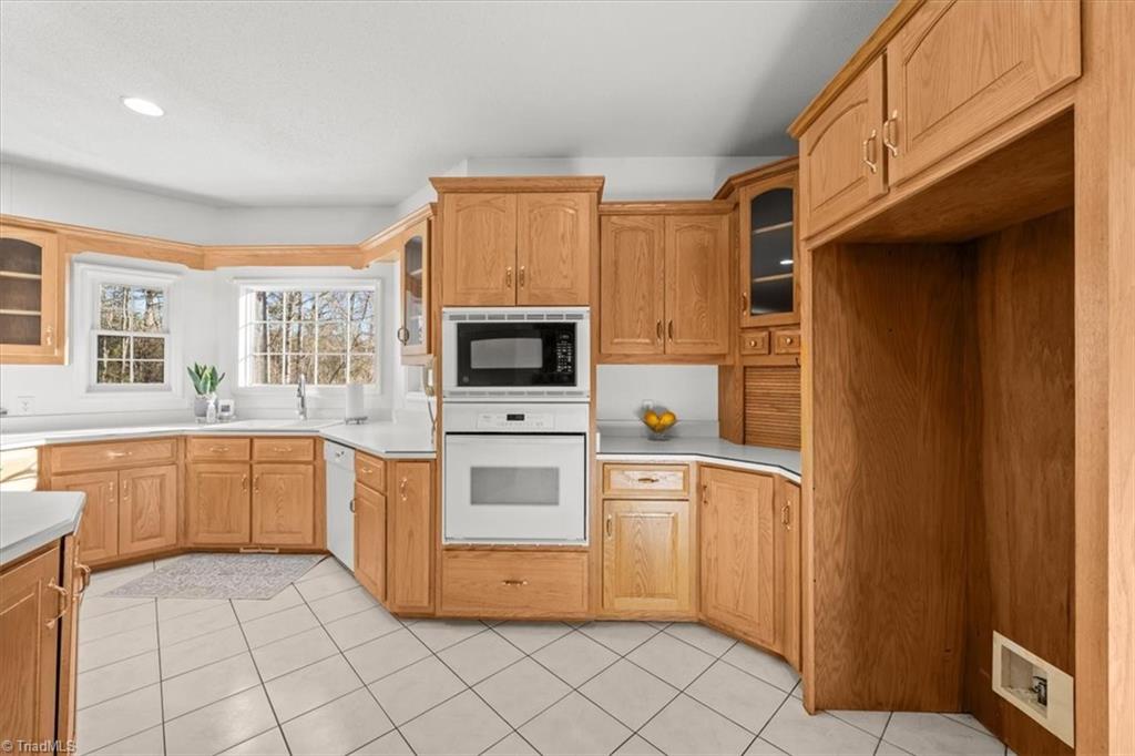 property viewer photo 18