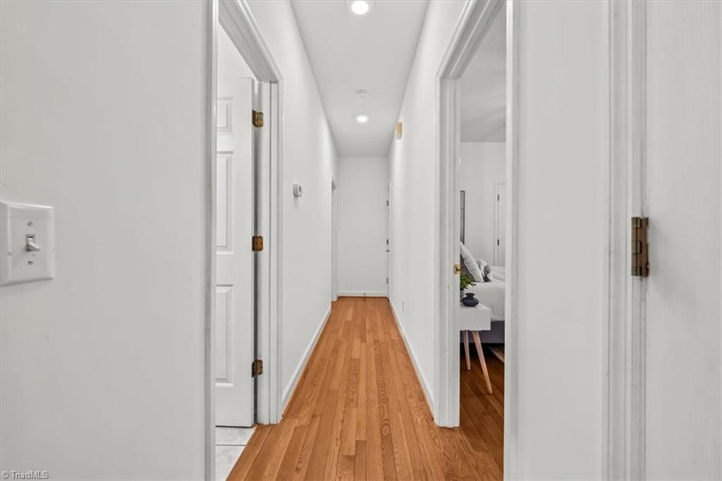 property viewer photo 23