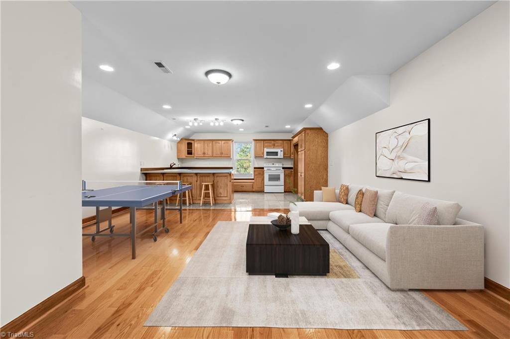 property viewer photo 28