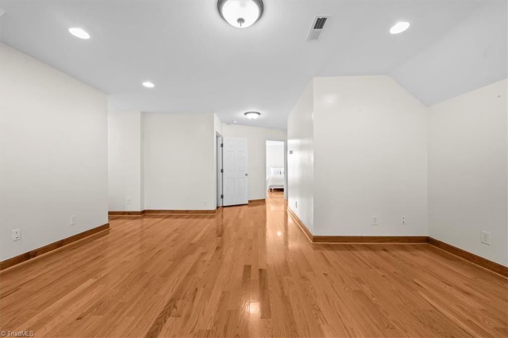 property viewer photo 29