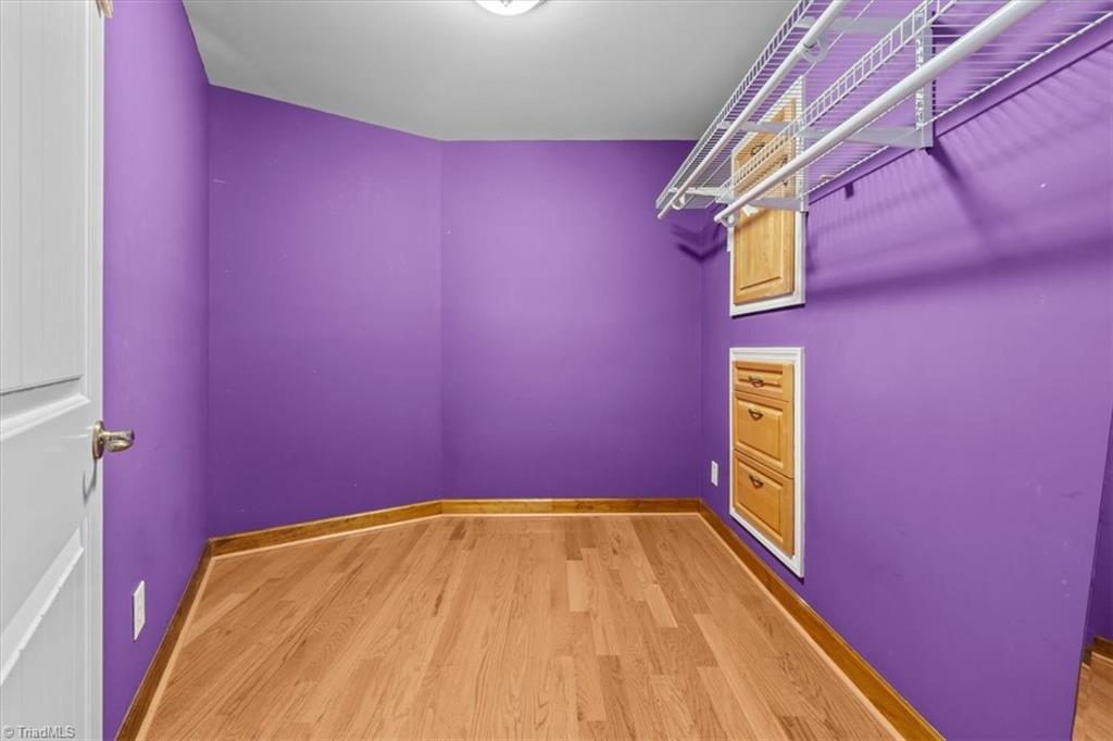property viewer photo 33