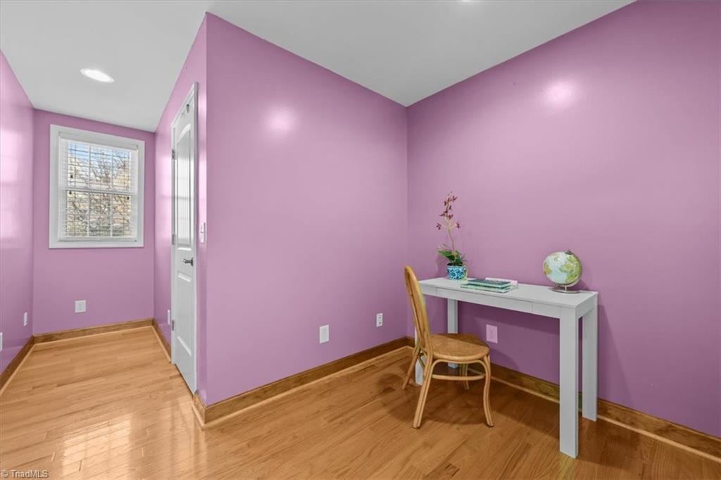 property viewer photo 34