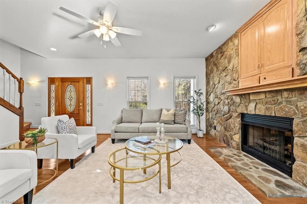 property viewer photo 9