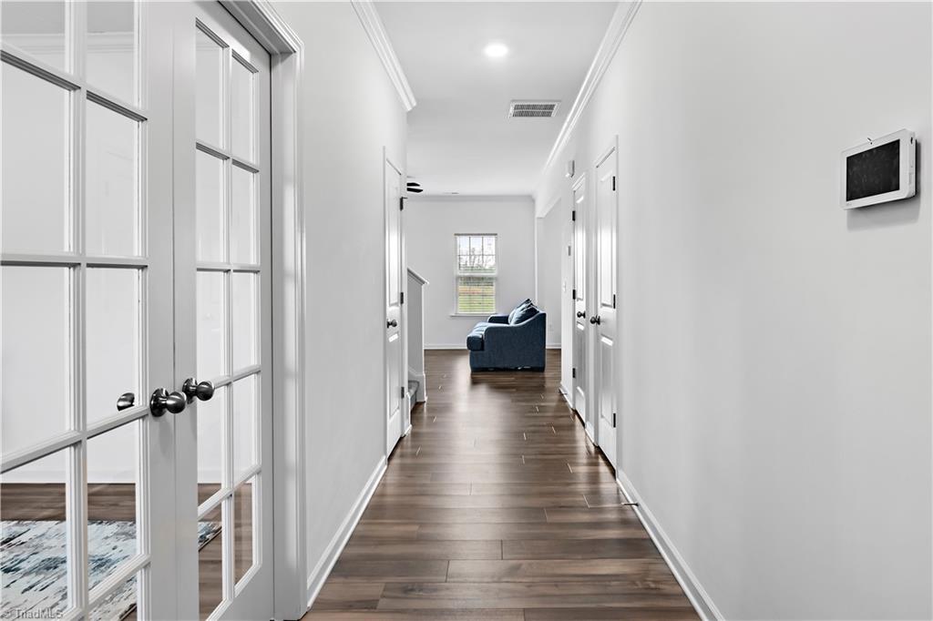 property viewer photo 2