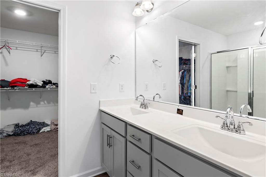 property viewer photo 21