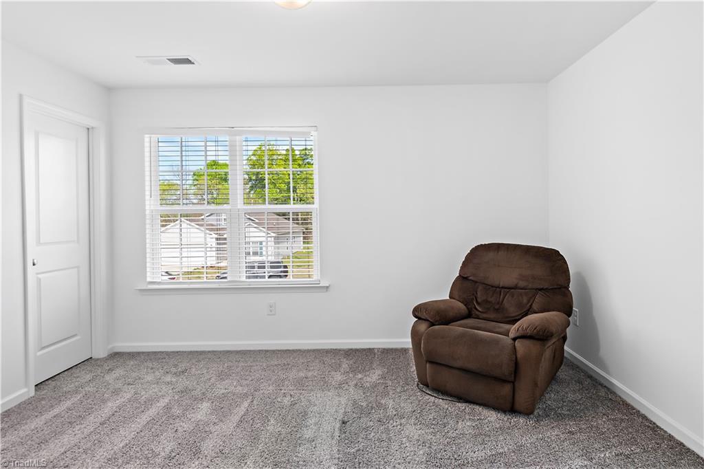property viewer photo 25