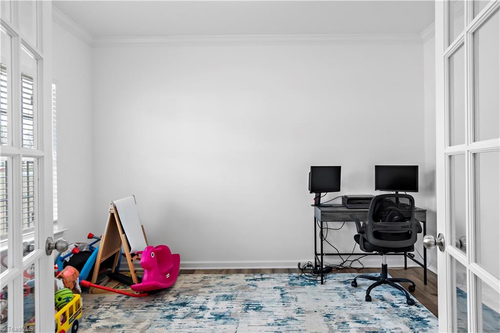 property viewer photo 3
