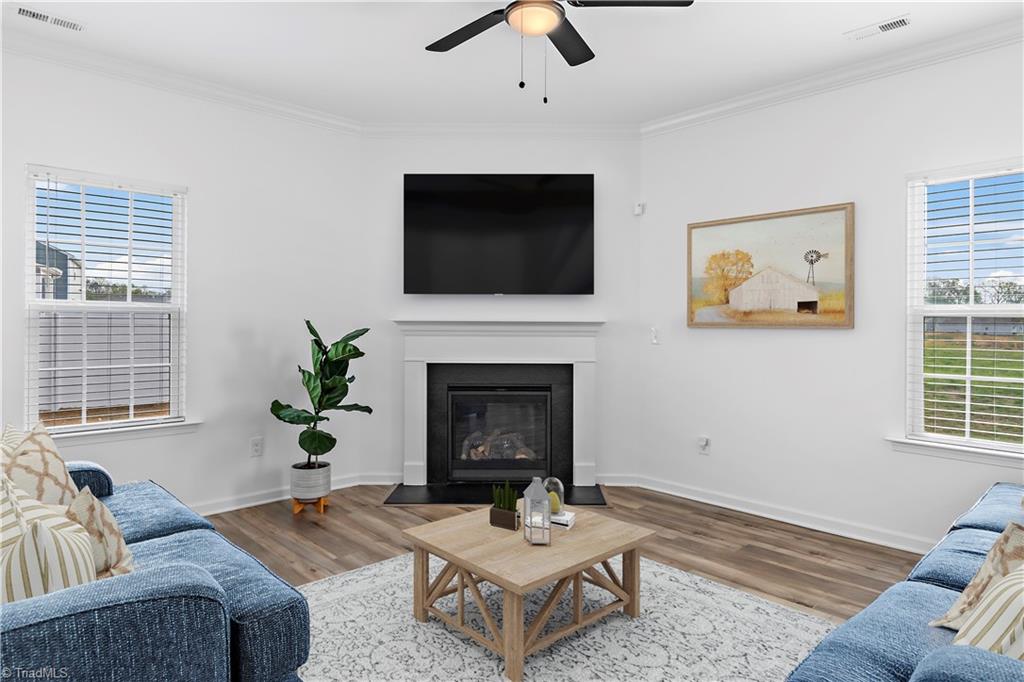 property viewer photo 6