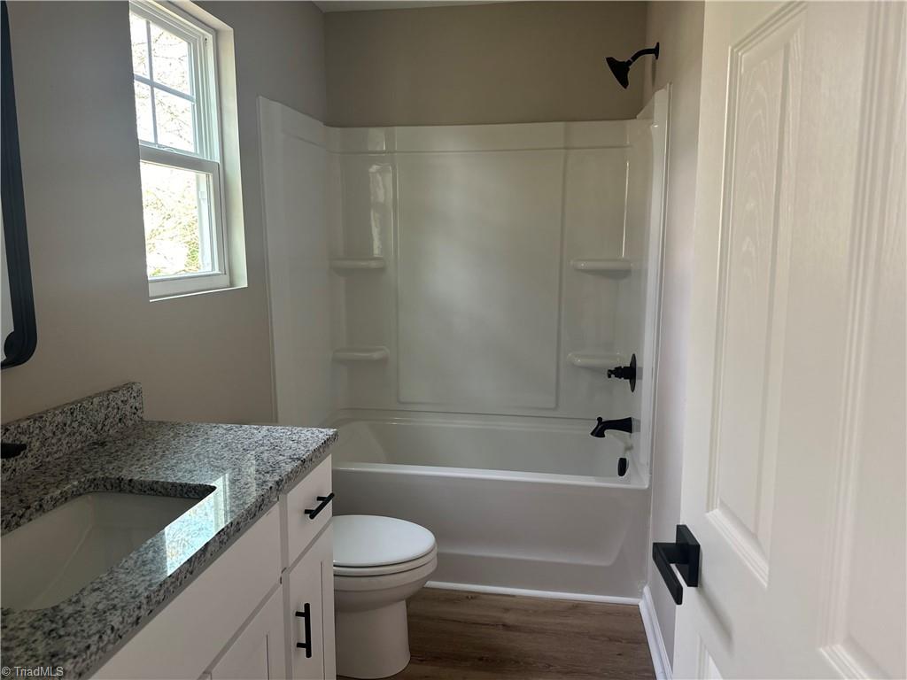 property viewer photo 18
