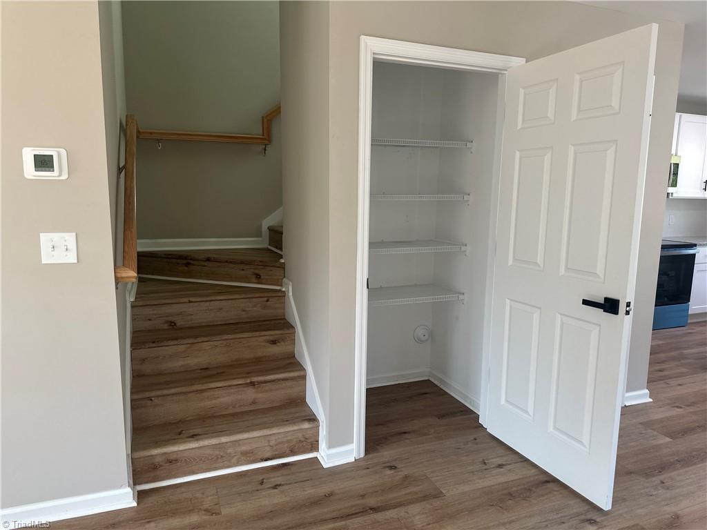 property viewer photo 8