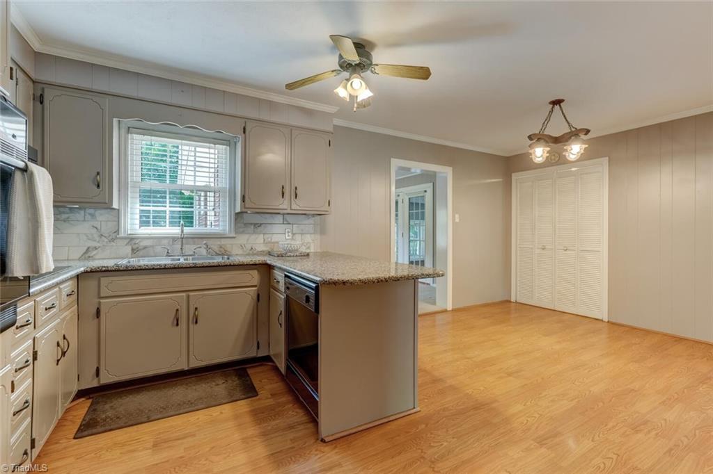 property viewer photo 12
