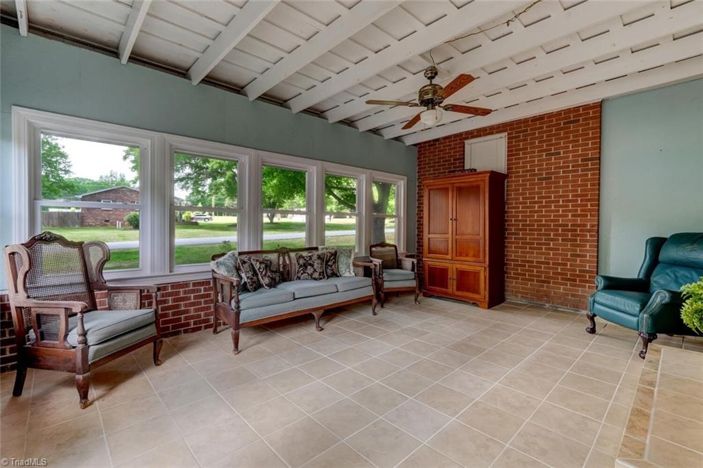 property viewer photo 17