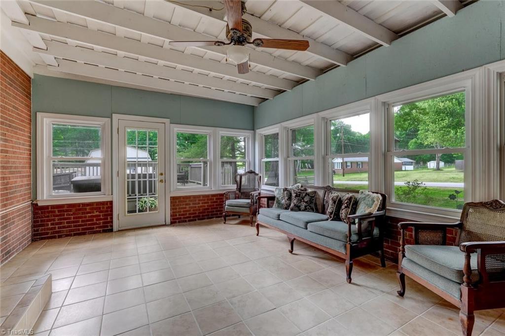 property viewer photo 18