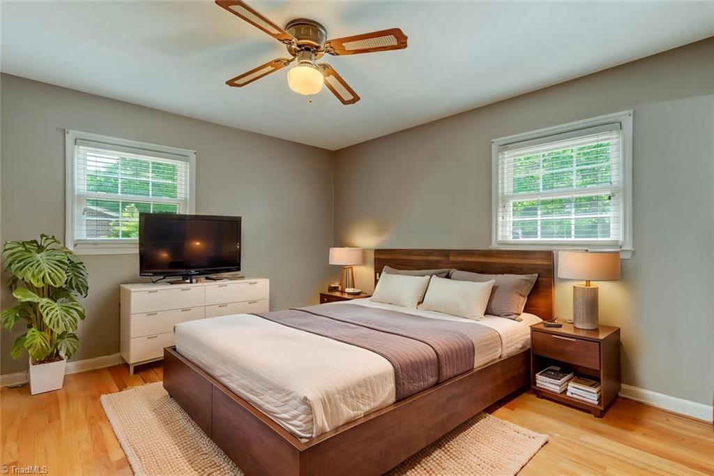 property viewer photo 20