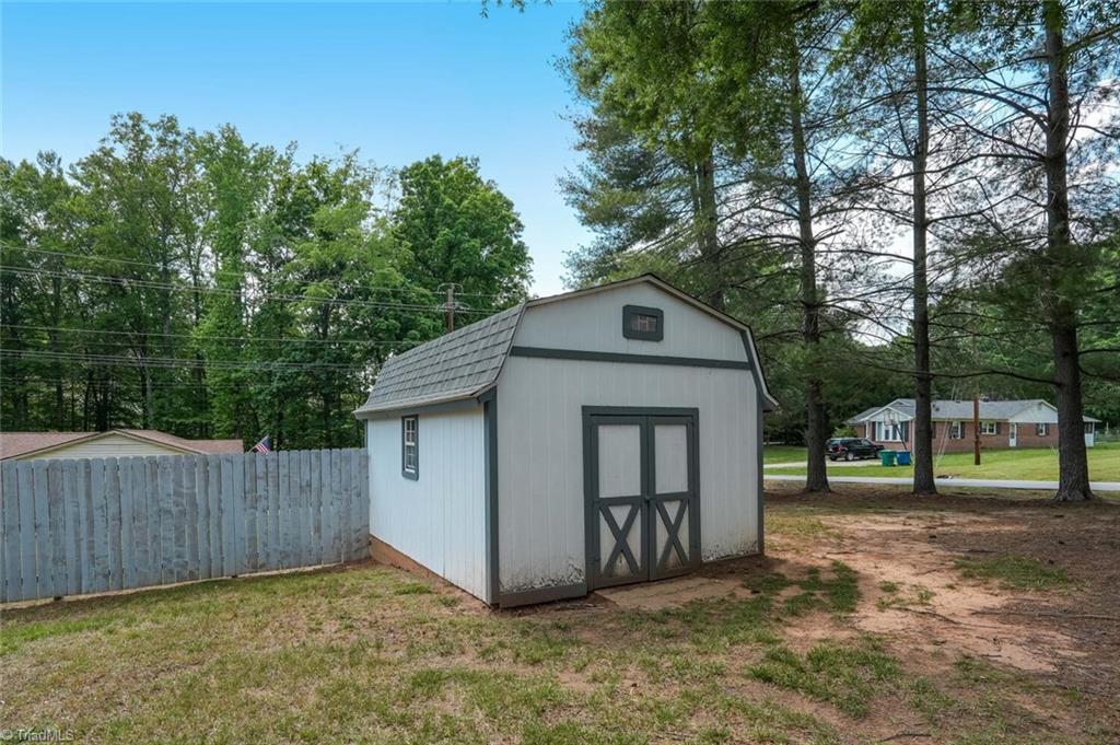 property viewer photo 31