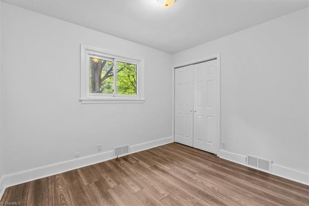 property viewer photo 25