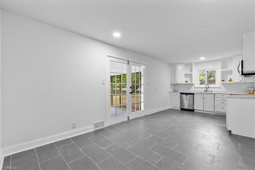 property viewer photo 9