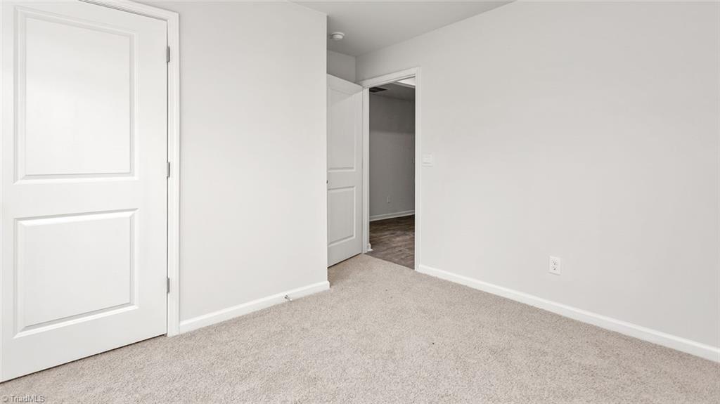 property viewer photo 16