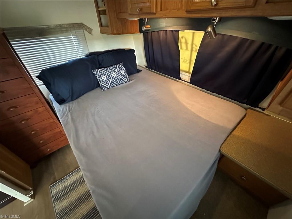 property viewer photo 13
