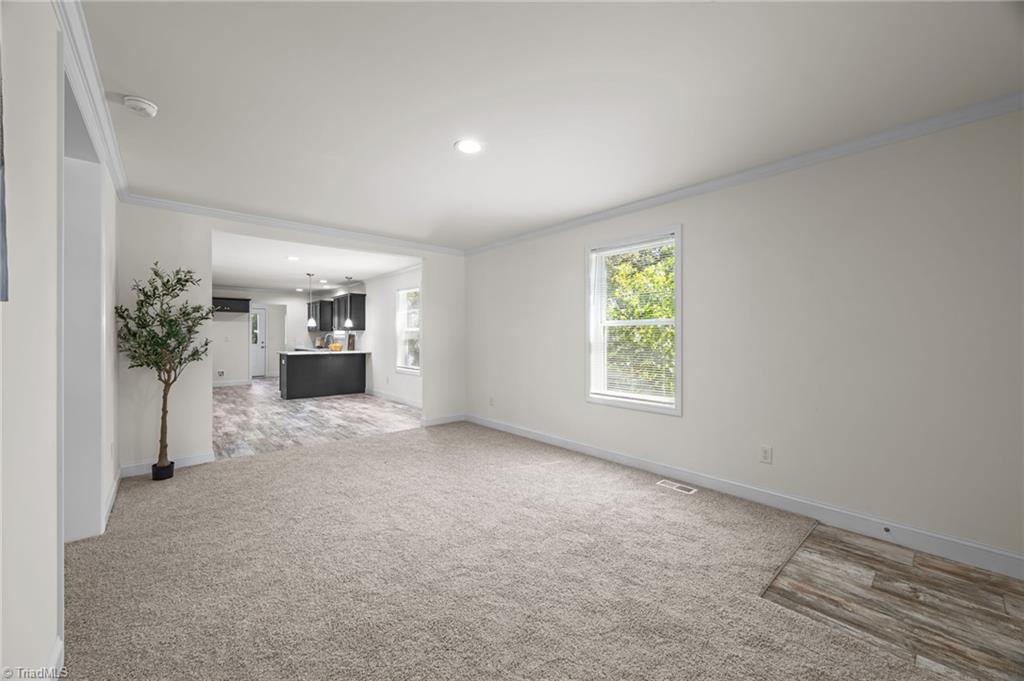 property viewer photo 10