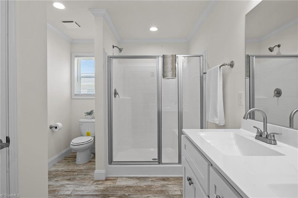 property viewer photo 23