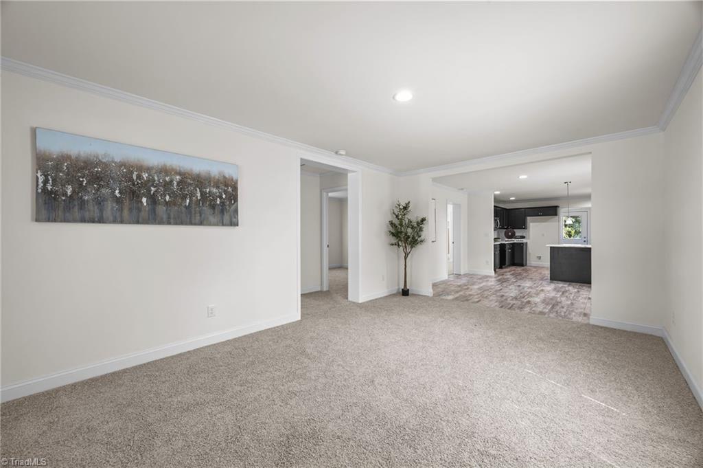 property viewer photo 9