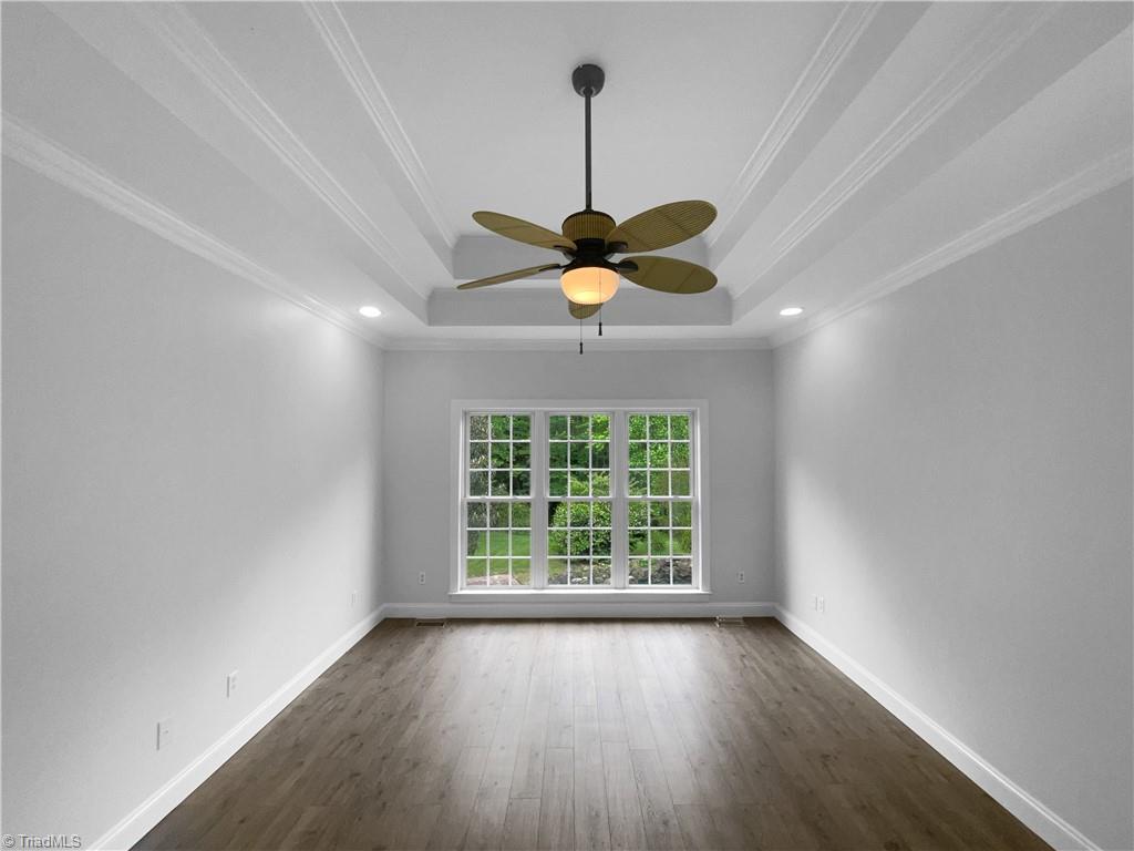 property viewer photo 12